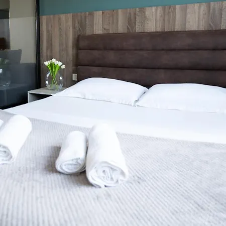 Kristal Center, Studio,near Artificial