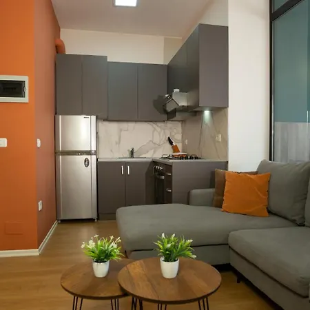Kristal Center, Studio,near Artificial تيرانا