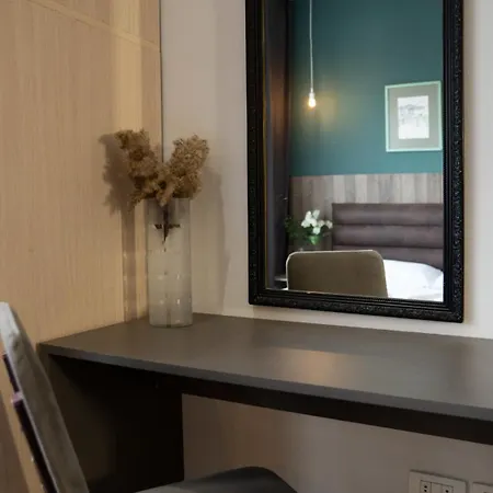 Kristal Center, Studio,near Artificial 公寓